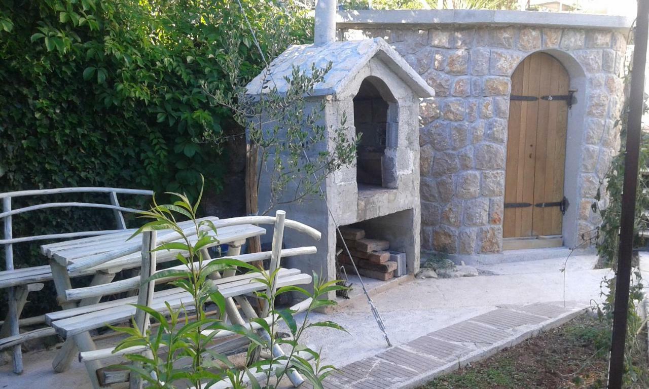 Apartmani Marija Starigrad Paklenica Exterior photo